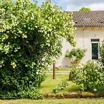 Holiday home La Longere Chateau Vieux Mougnac *