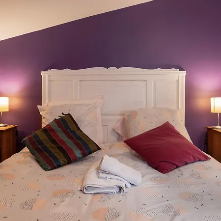 Holiday home La Longere Chateau Vieux Mougnac Petit-Palais-et-Cornemps